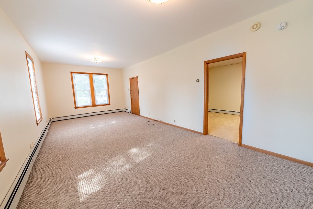 617 Broadway #1stFL - Photo 3 of 16