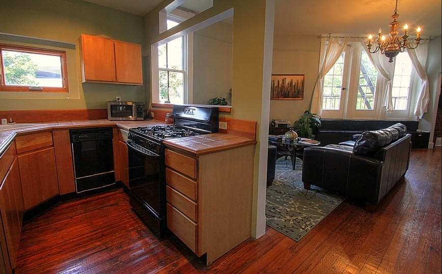 127 W Read St #1 - Photo 2 of 23