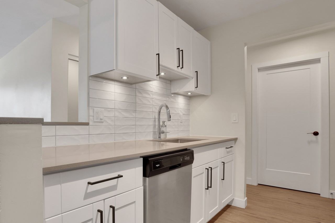 Garrison Place Apartments 5820 5810, 5820, 5830 Vedder Rd., Chilliwack, BC V2R 2S3 Zumper