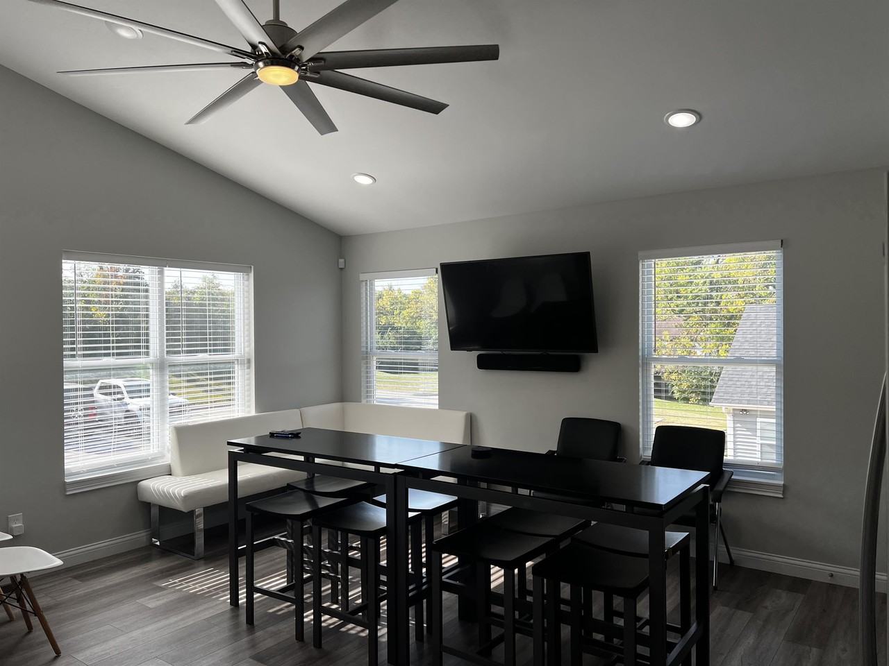 2529 Ritchie St #204 - Photo 3 of 6