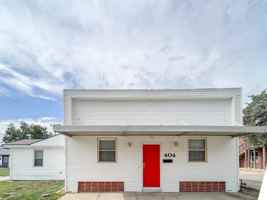 featured image of 404 S Mulberry St #1