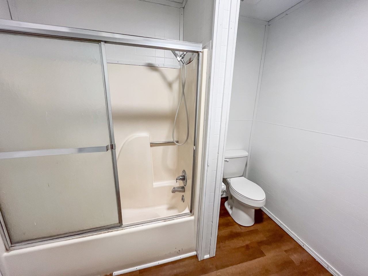 404 S Mulberry St #1 - Photo 7 of 20