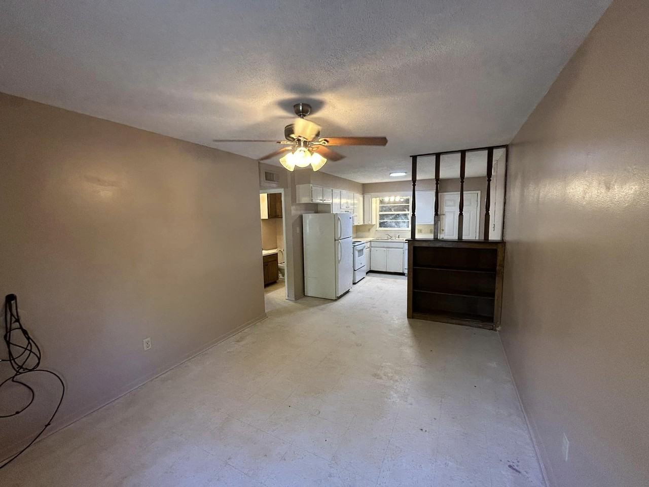 920 Shady Wood Lane #1 - Photo 2 of 9