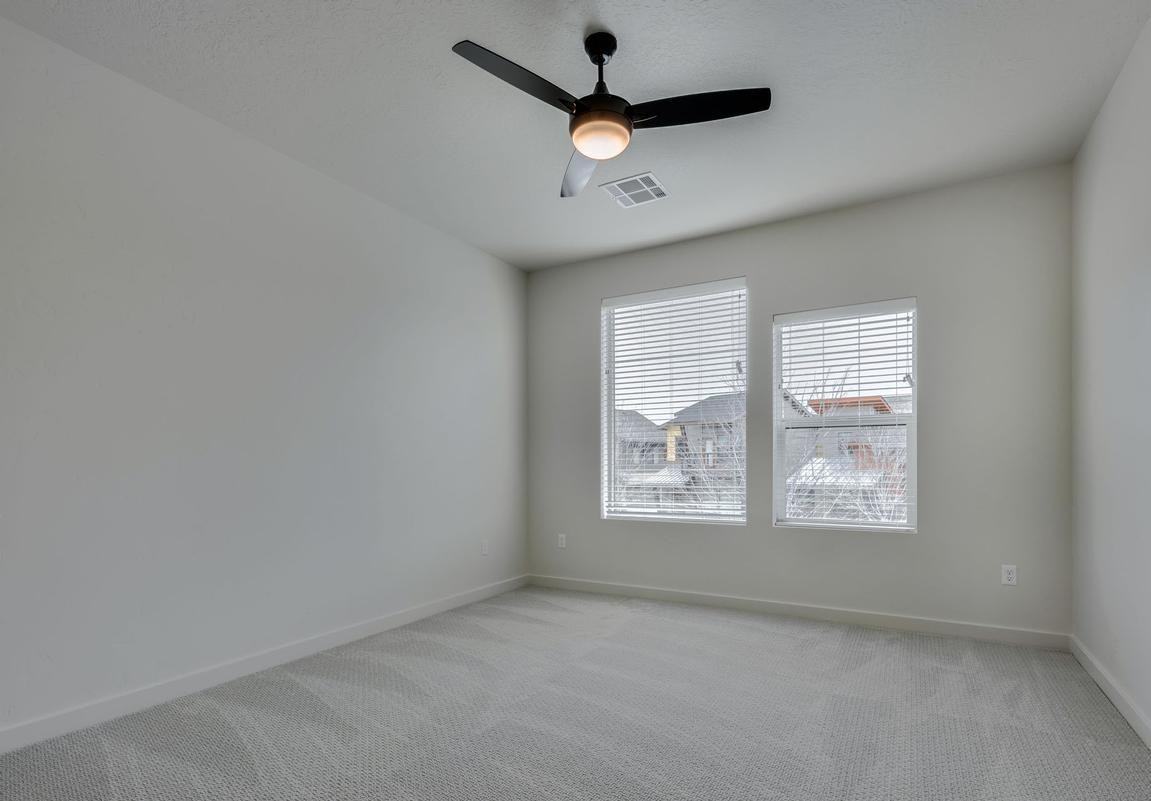 1290 E Lone Creek Dr - Photo 4 of 18