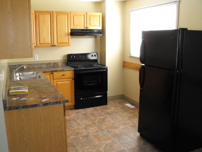 9303 101 Ave #B - Photo 2 of 13