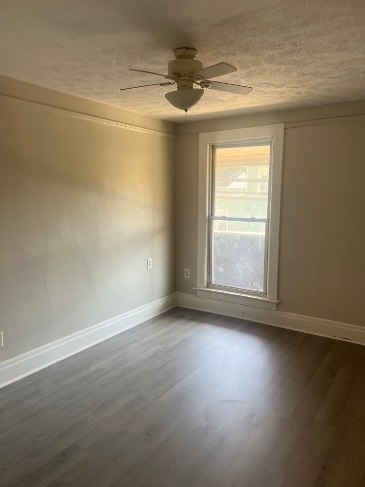 2045 Listravia Ave #A - Photo 2 of 4