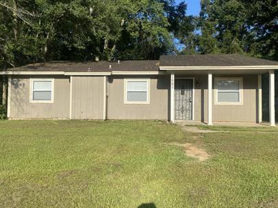 1661 Princess Helen Rd W - Photo 2 of 10