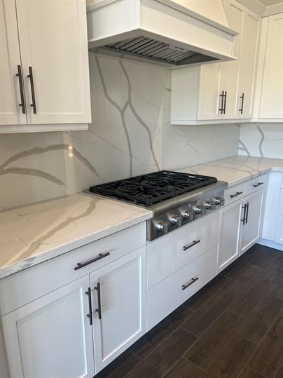 4755 Overstone Ave - Photo 2 of 7