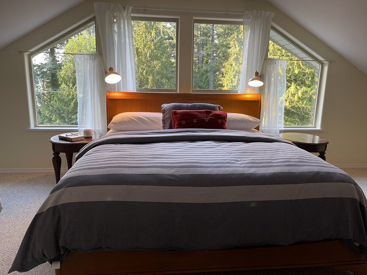 8650 Redrooffs Road - Photo 5 of 10