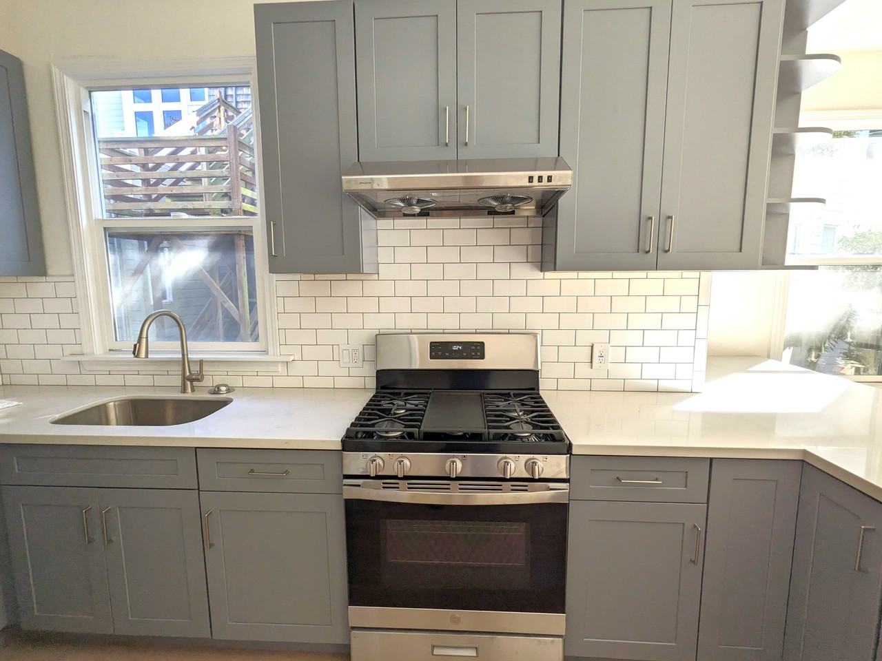 1517 Waller St #4 - Photo 2 of 9