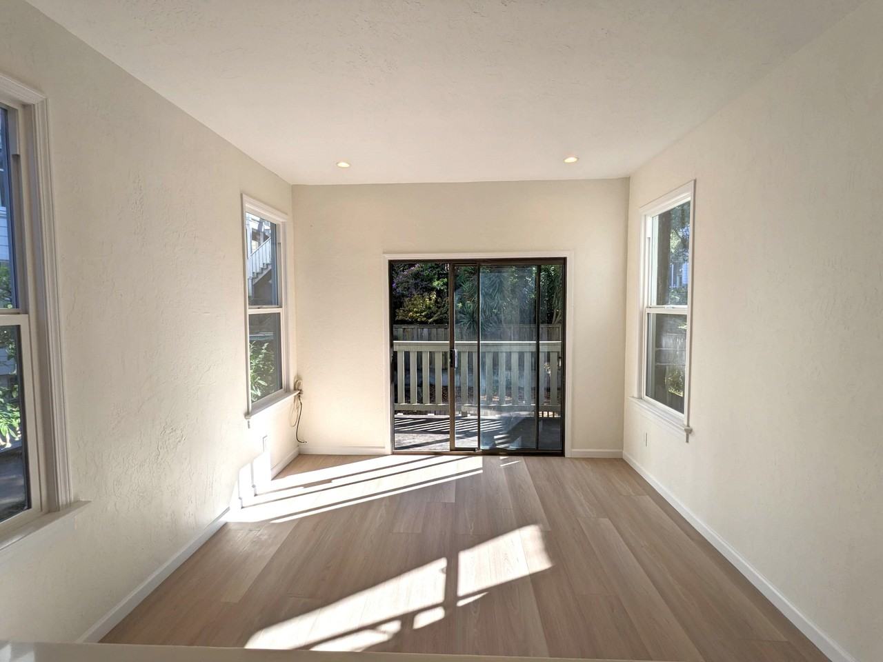 1517 Waller St #4 - Photo 6 of 9