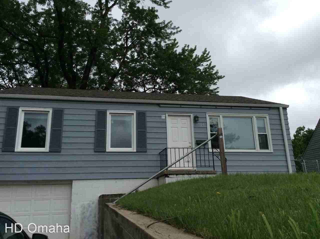 8004 Park Dr - Photo 2 of 20