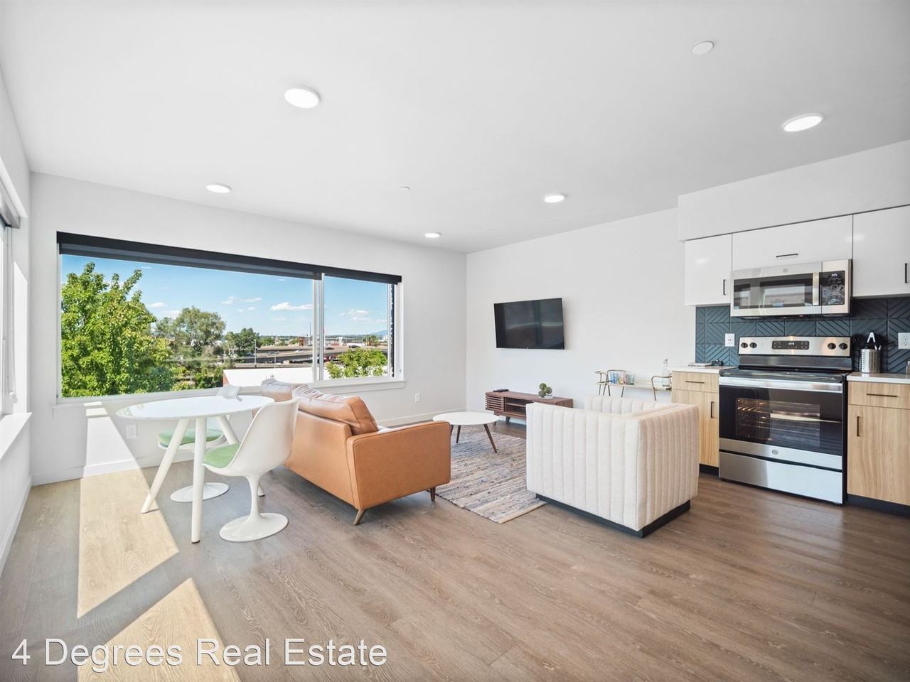 Incredible Furnished Suites - Medical District Location! - Photo 3 of 50