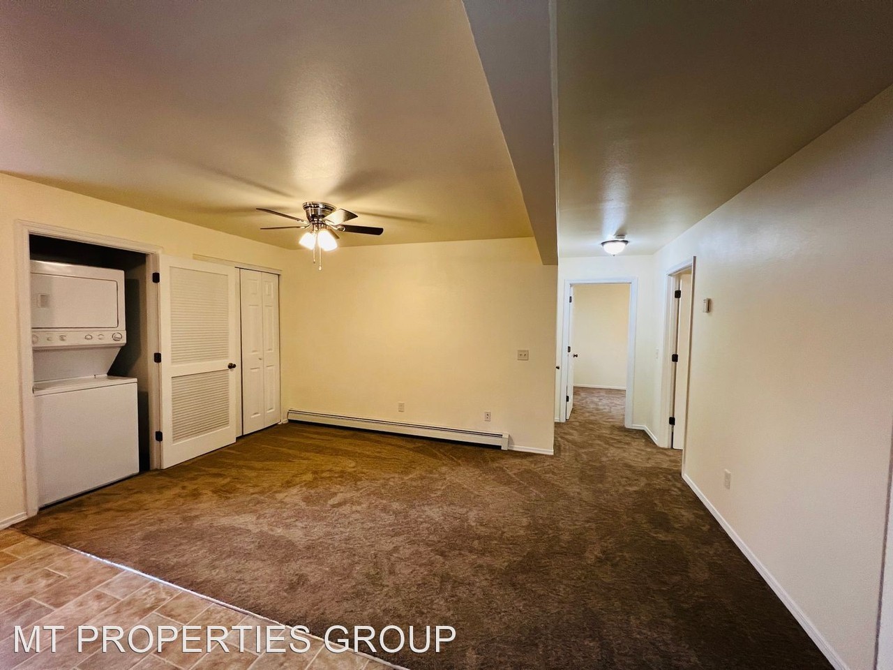 915 Defoe St - Photo 3 of 8