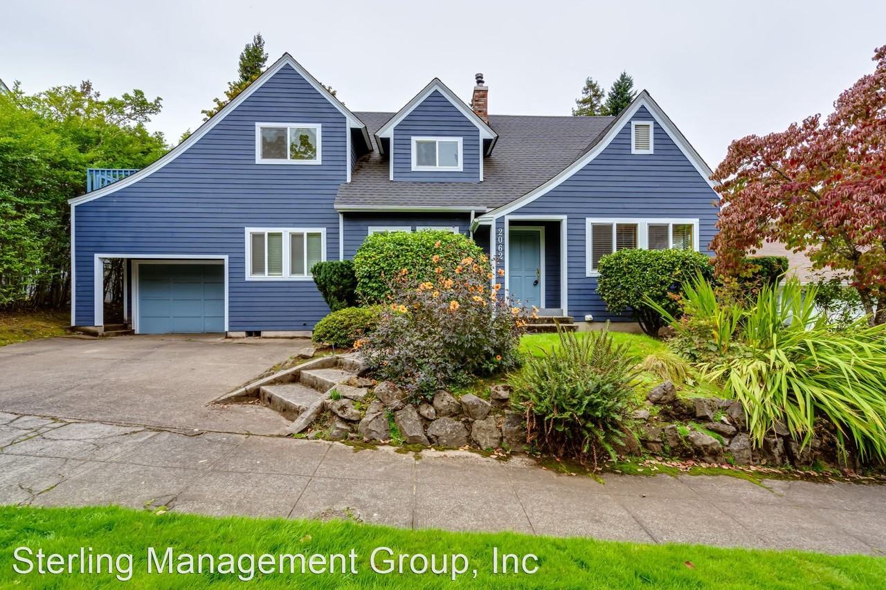 2062 Orchard St - Photo 2 of 46