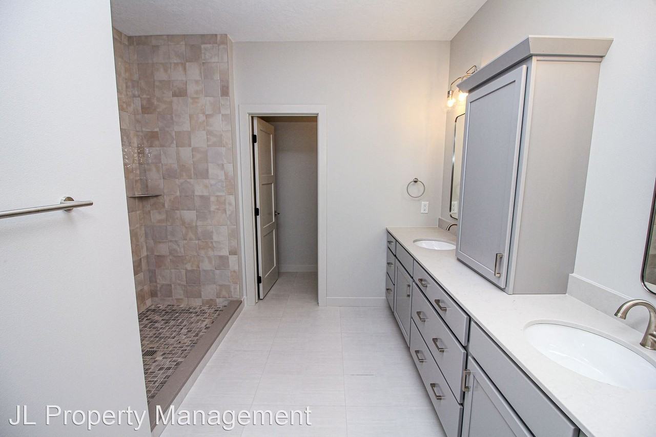 5400 W Patriot St - Photo 2 of 40