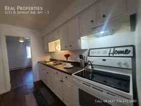 5311 N Detroit Ave #3 - Photo 1 of 1