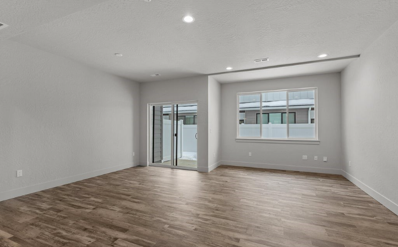 1007 W Grove Way #103 - Photo 3 of 18