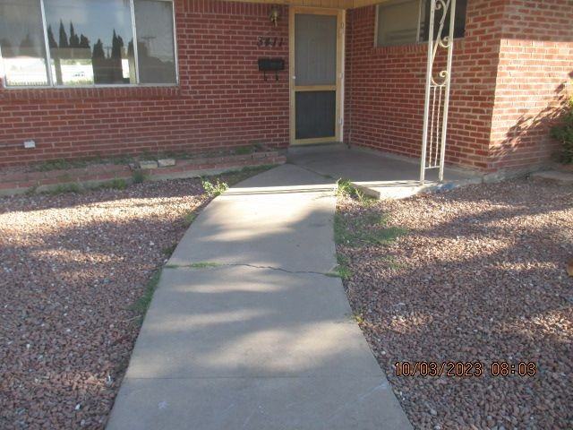 3411 Garnet Dr - Photo 2 of 27