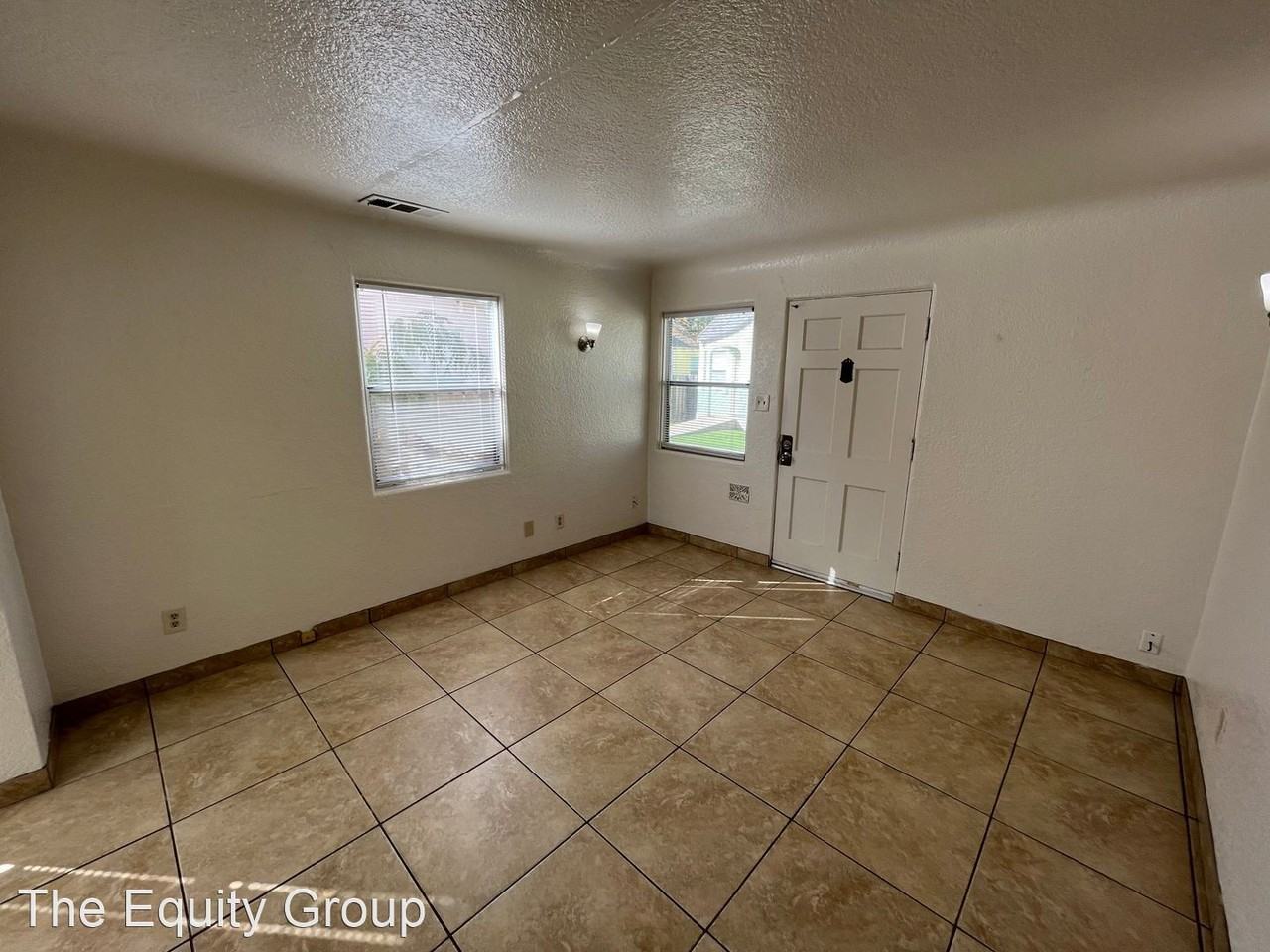 306-308 North Park Street - Photo 3 of 19