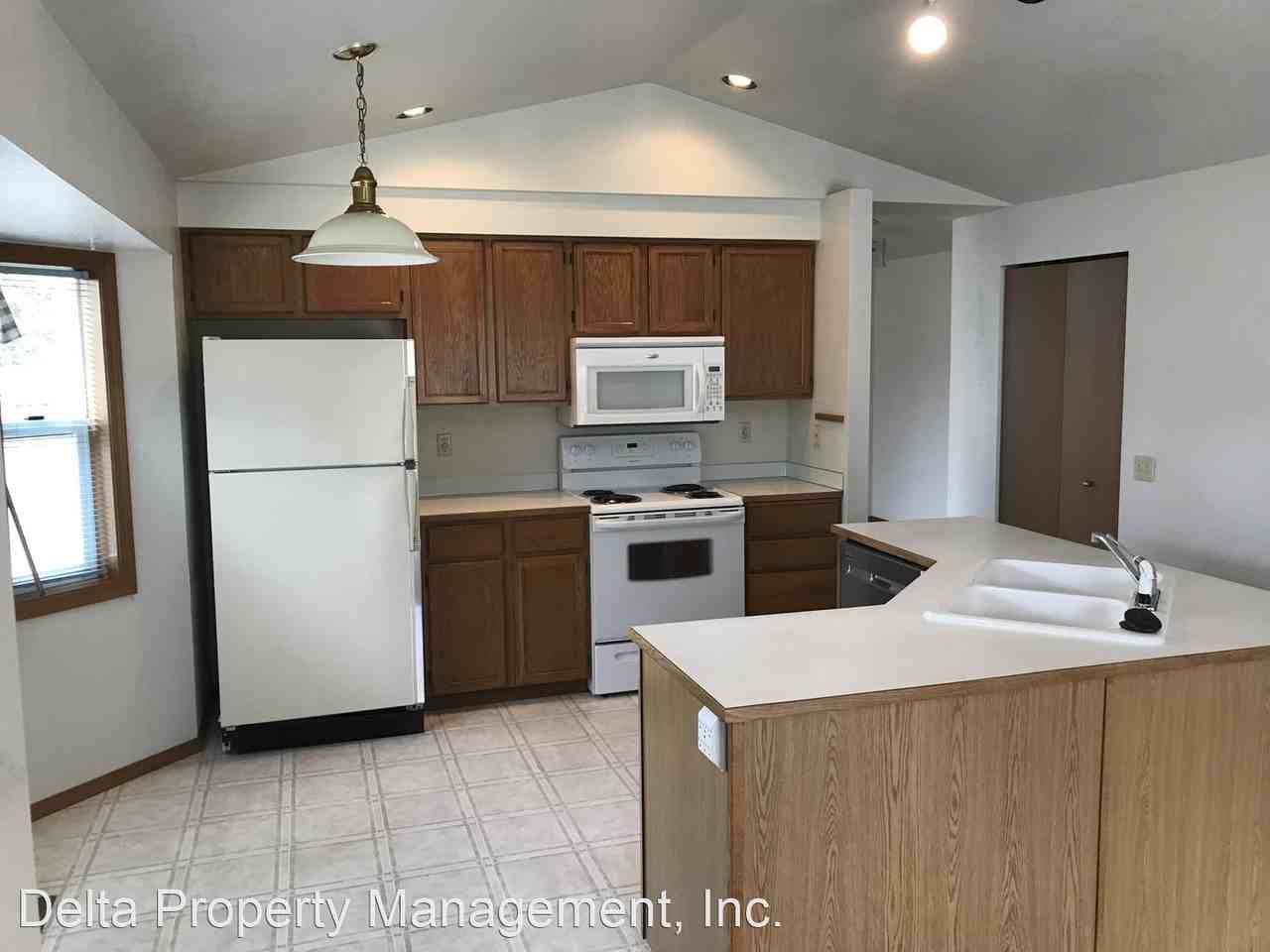 4606 127th Pl Se - Photo 3 of 13