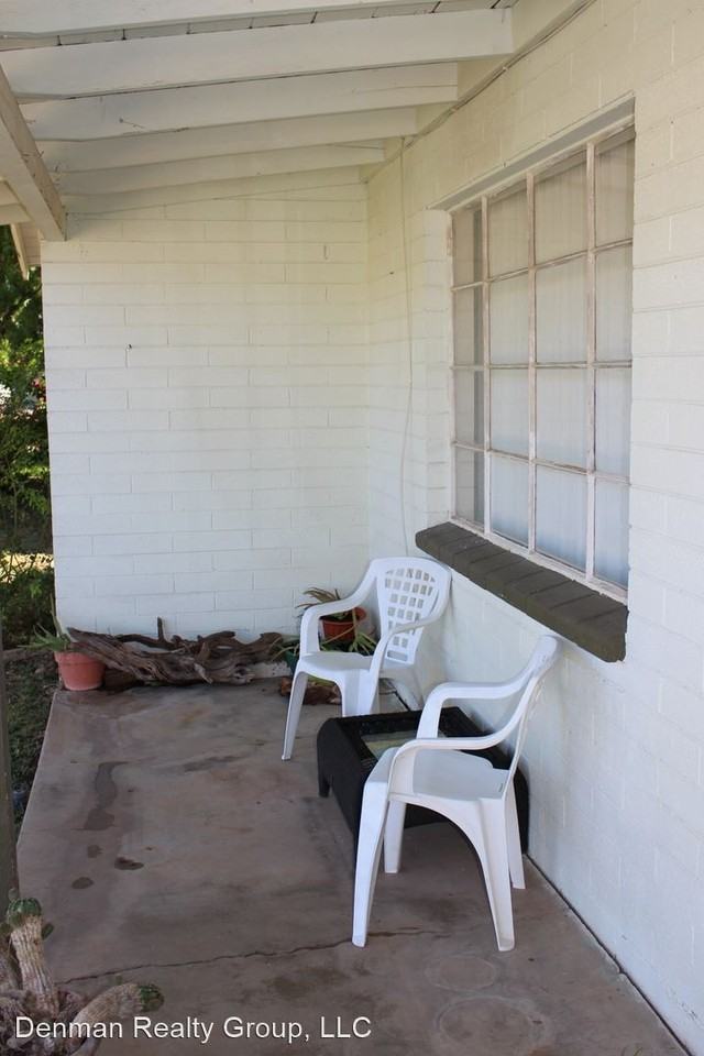 910 S Una Ave - Photo 3 of 22