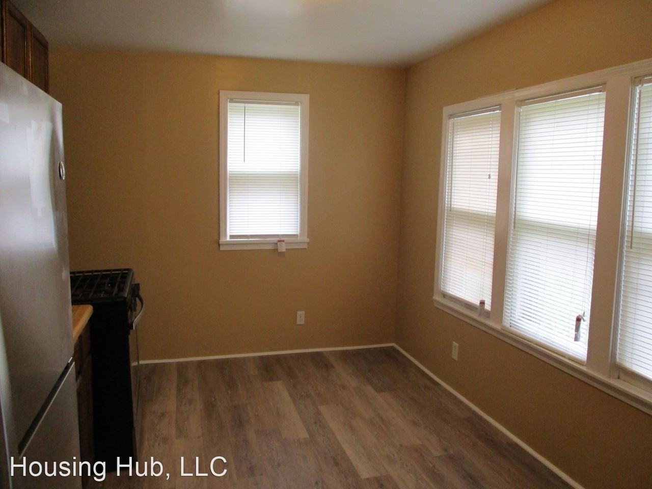 2205 Minnehaha Ave E - Photo 3 of 11