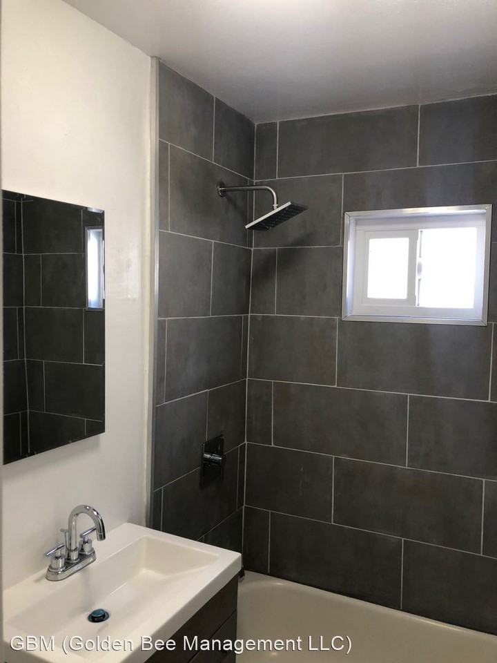 825, 829 & 833 E 108th St - Photo 3 of 4