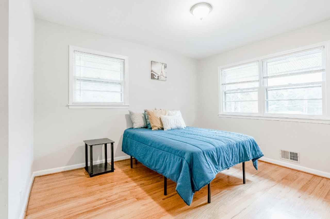 Knollview Dr - Photo 6 of 7