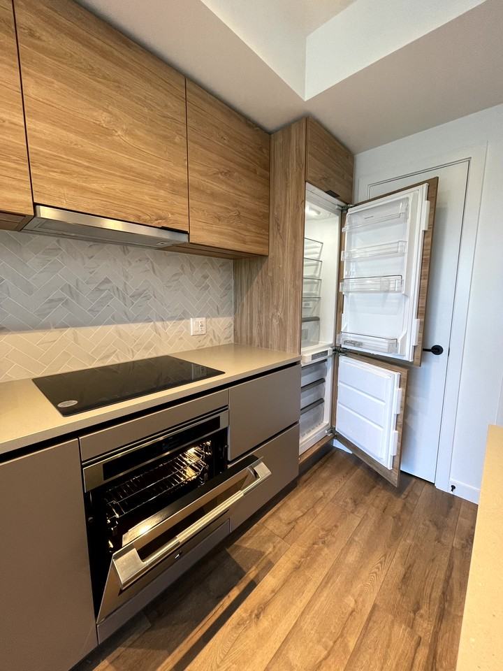 10448 University Drive #505 - Photo 3 of 20