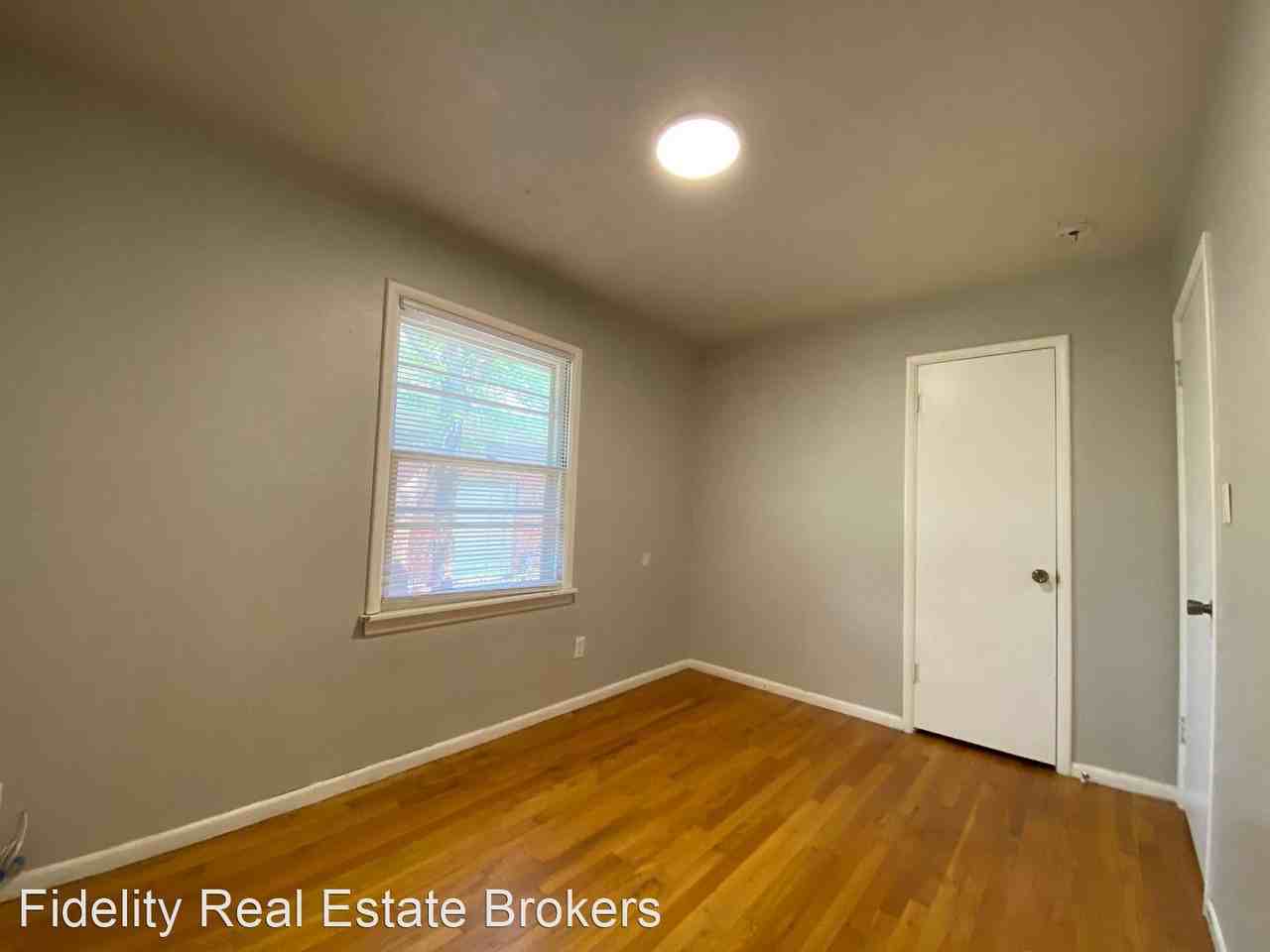 2609 Sw 54th Pl - Photo 3 of 6