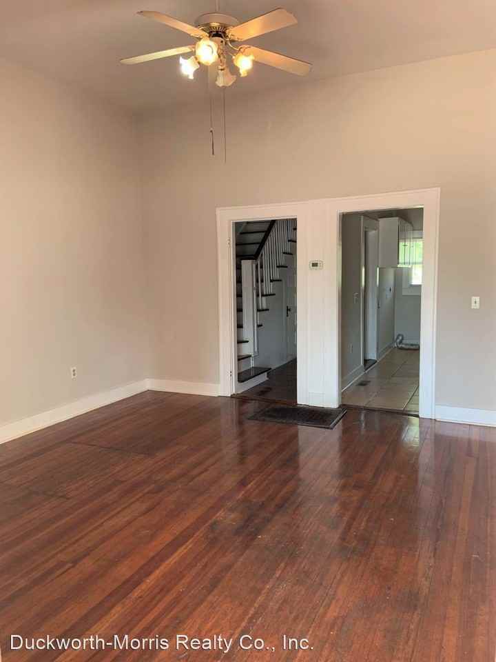 1023 Queen City Ave - Photo 2 of 12