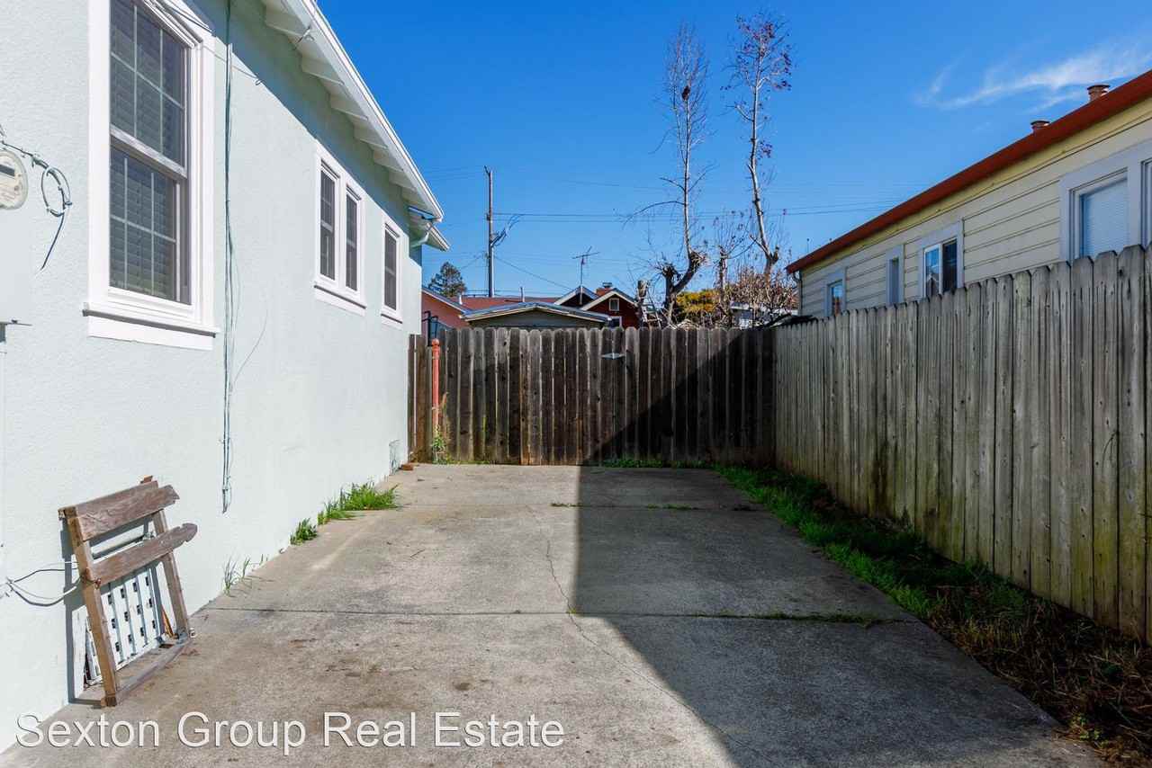 1009 Cornell Ave - Photo 3 of 24