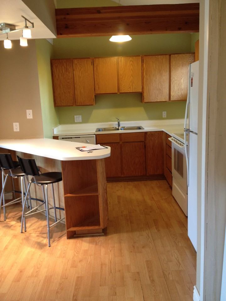 98 W 880 N St #19 - Photo 3 of 10