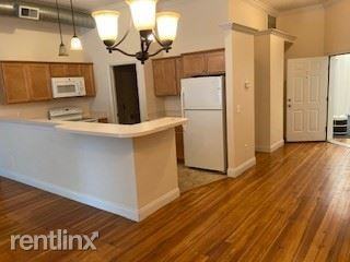 114 S Main St - Photo 2 of 7