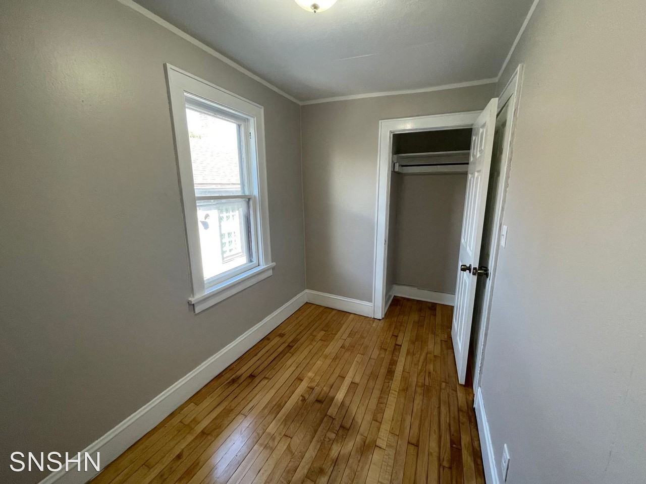 2474-A N Fratney St - Photo 3 of 9