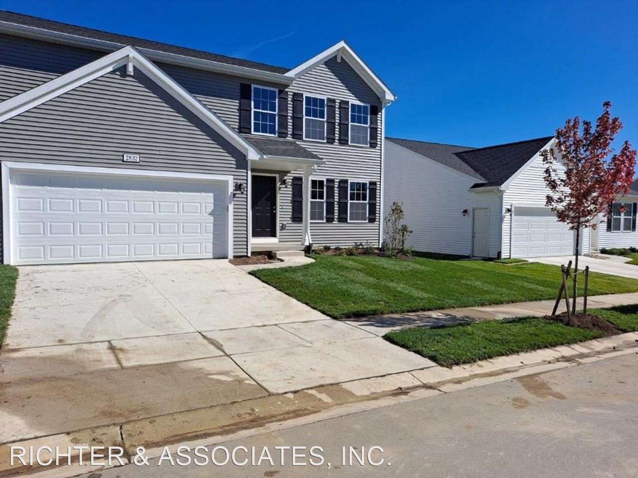 2832 Sycamore River Dr - Photo 3 of 42