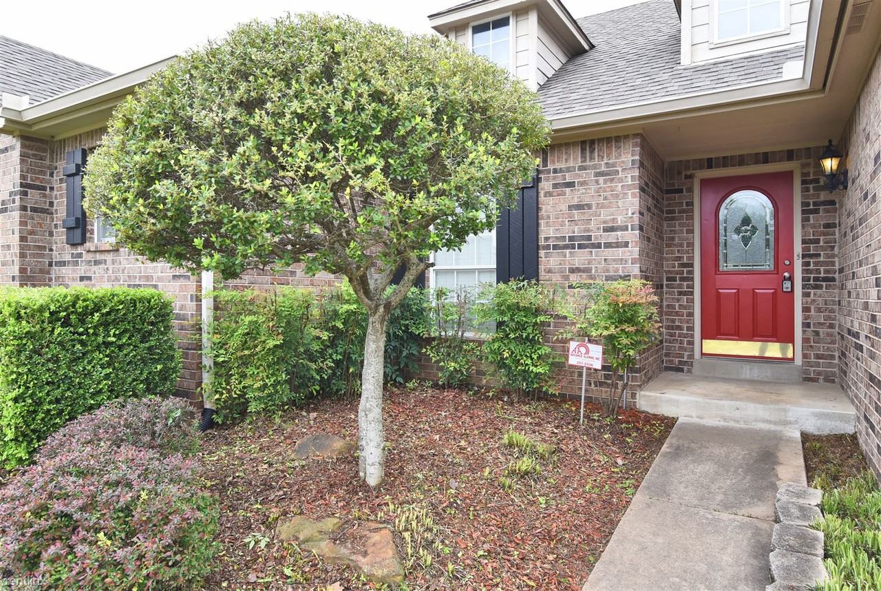 300 S 63rd St - Photo 2 of 30