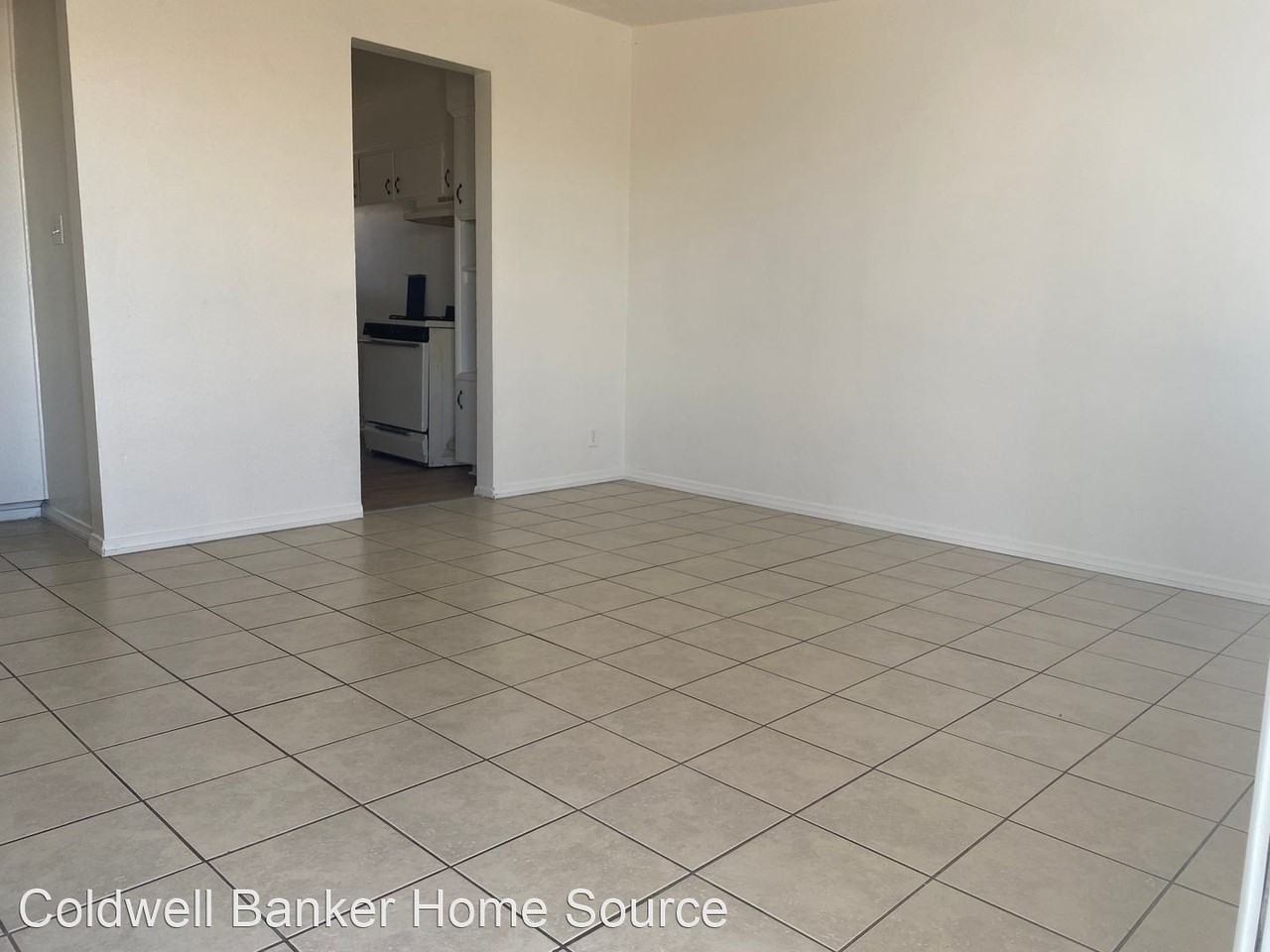 25307 Main St - Photo 2 of 10