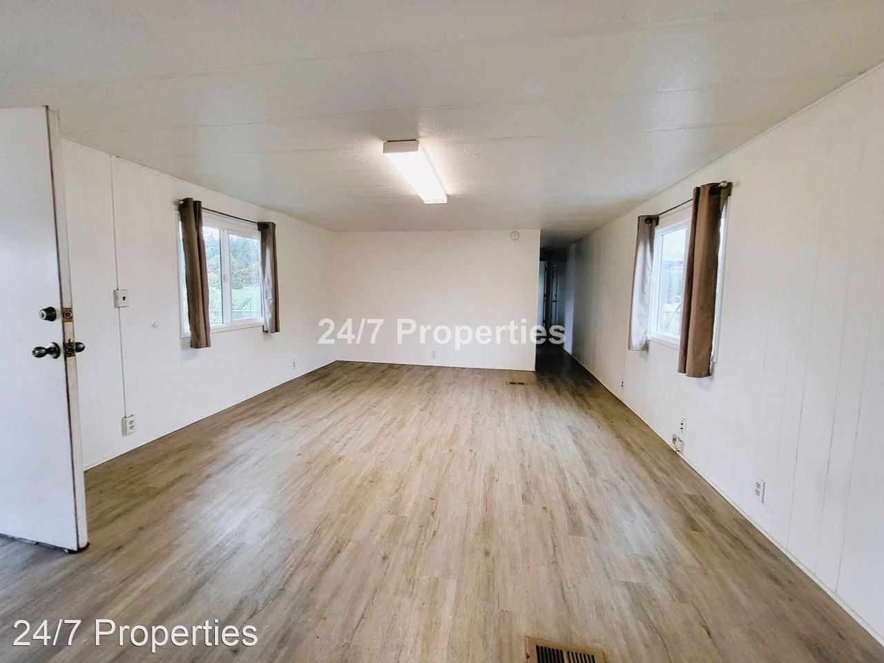 24321 S Railroad Dr - Photo 3 of 19