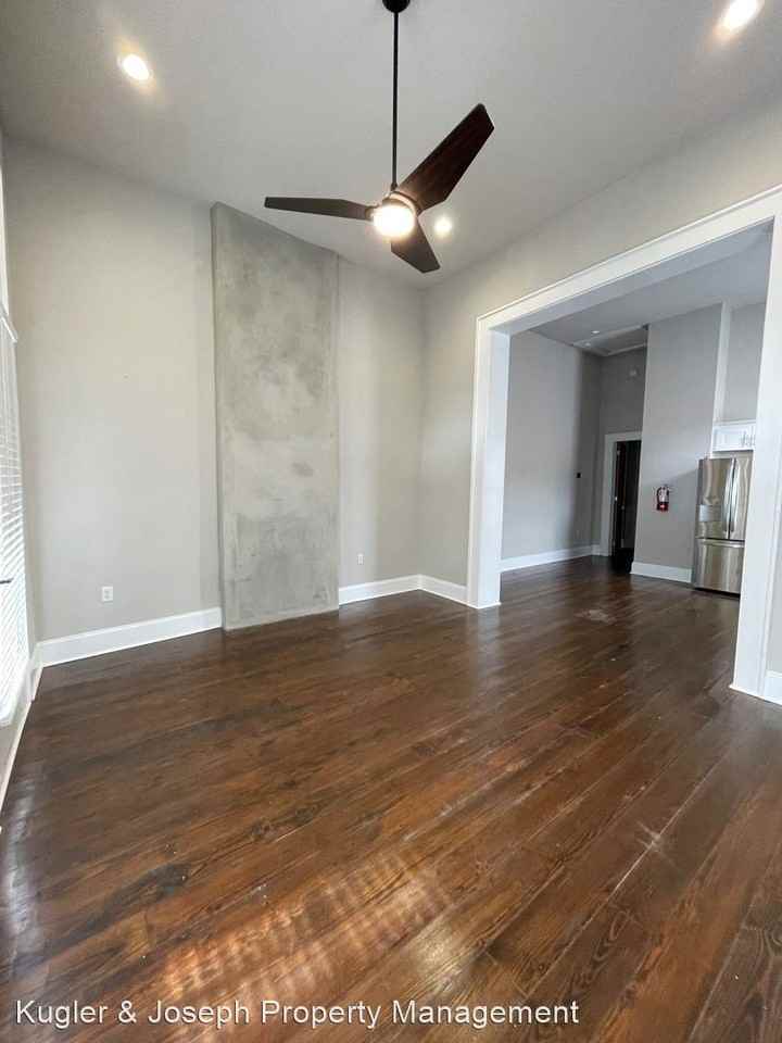 1437 St. Andrew Street - Photo 2 of 8