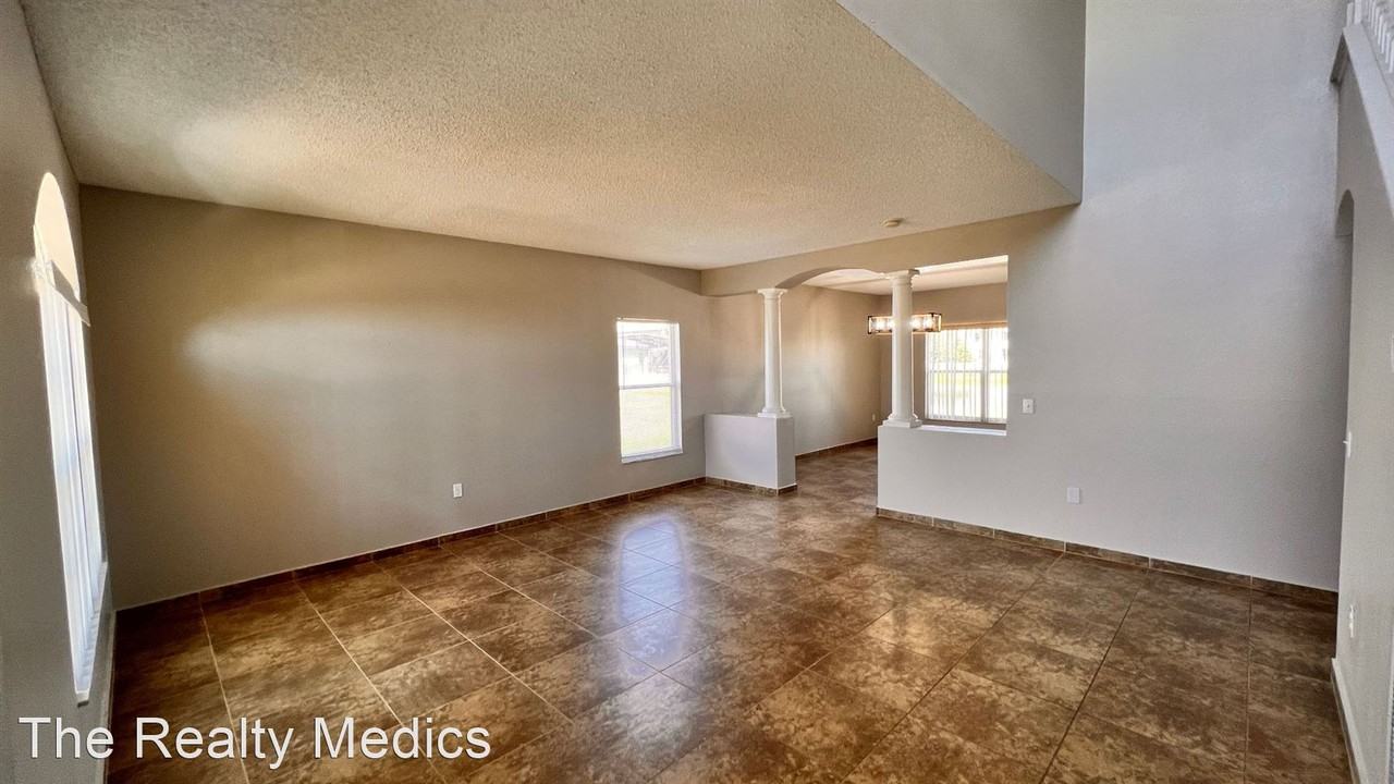 4561 Ficus Tree Rd - Photo 3 of 30