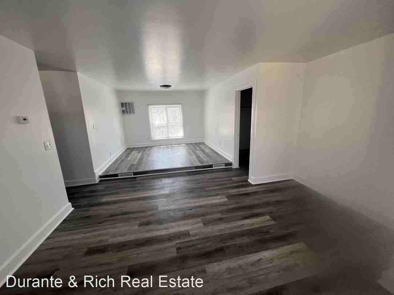 5432 23rd Ave Uppr - Photo 2 of 10