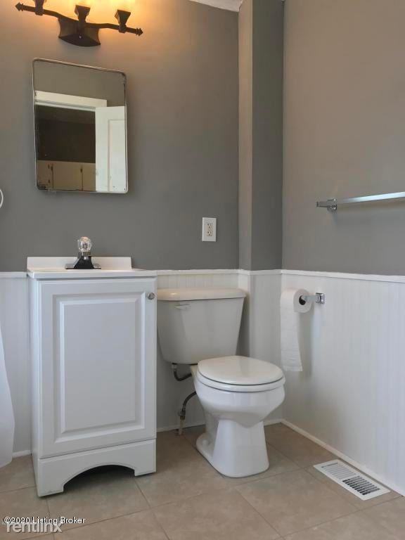 1718 Saint Louis Ave - Photo 2 of 7