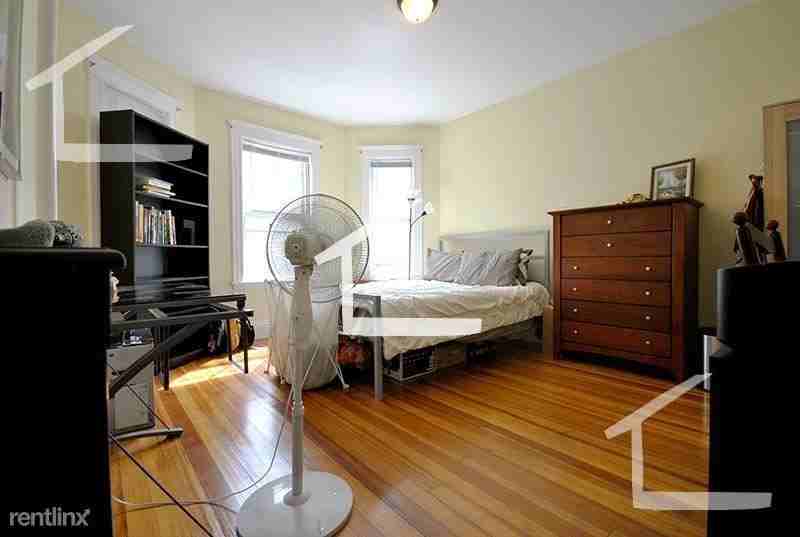 29 Gerald Rd - Photo 3 of 11