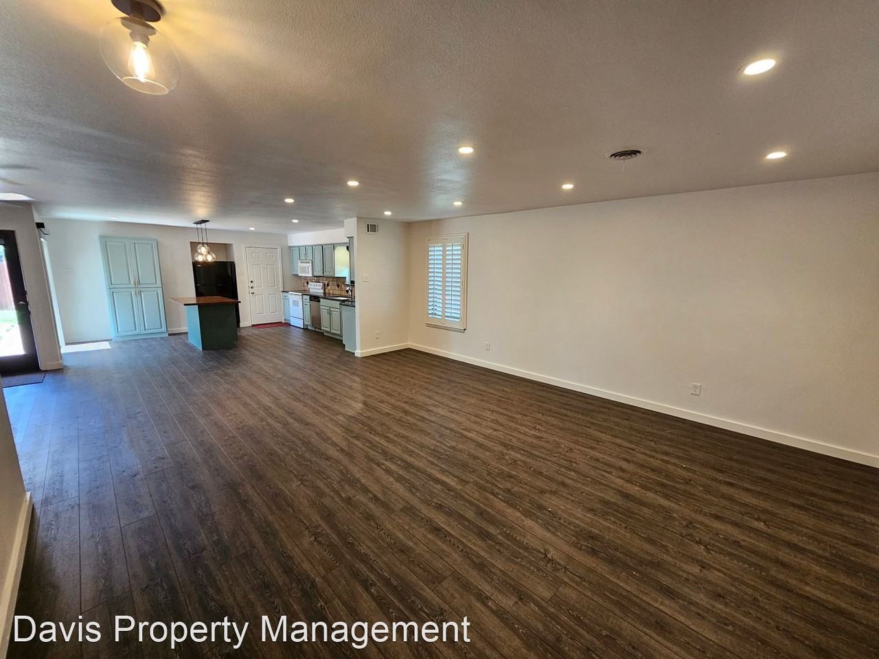 8531 Hackney Ln - Photo 2 of 21
