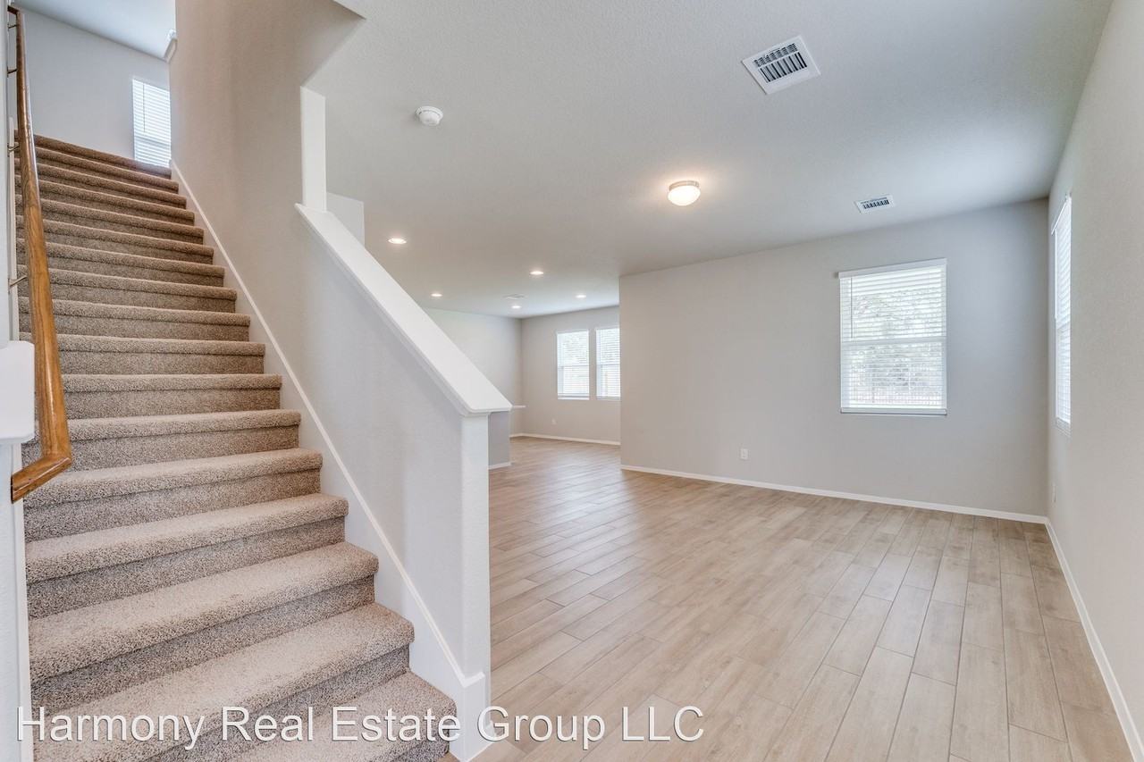 68 Bent Trail Ln - Photo 3 of 26