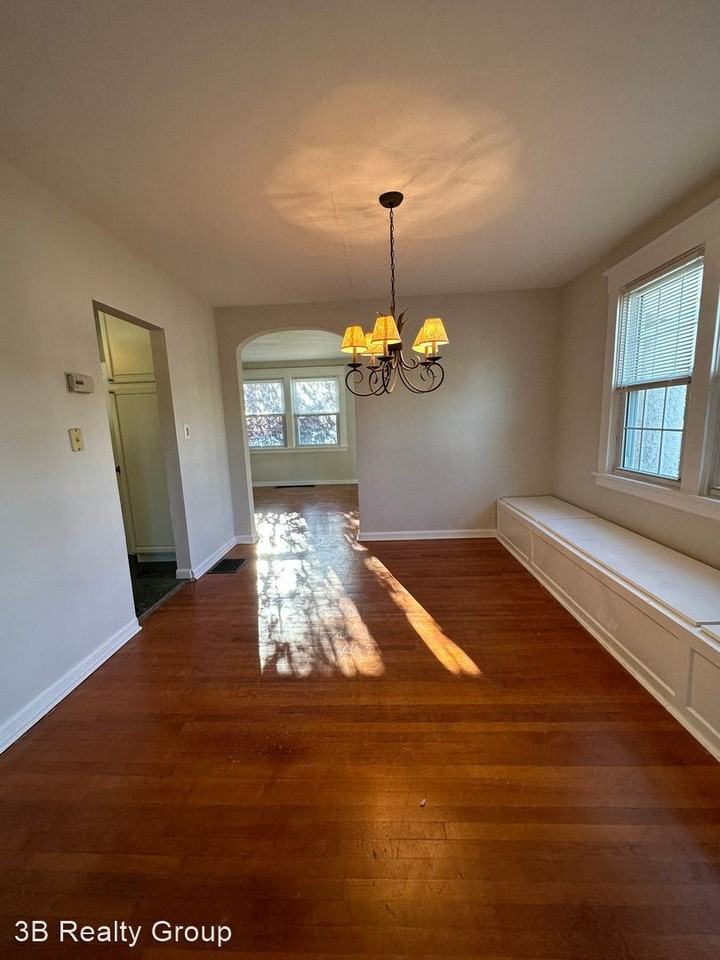 3398 Mayfair Ave - Photo 3 of 23
