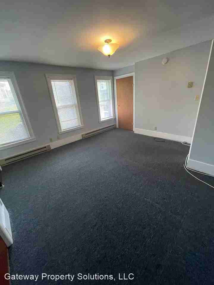 30 ACADEMY STREET - Photo 2 of 6