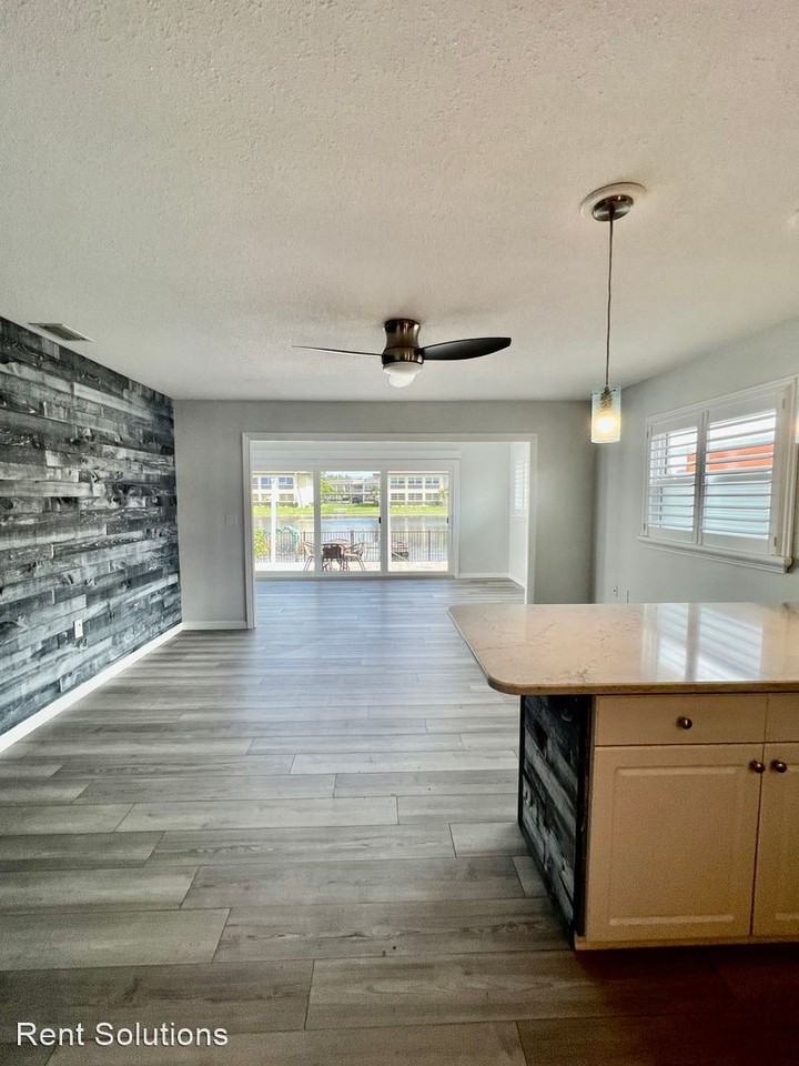 4717 Floramar Ter - Photo 3 of 35
